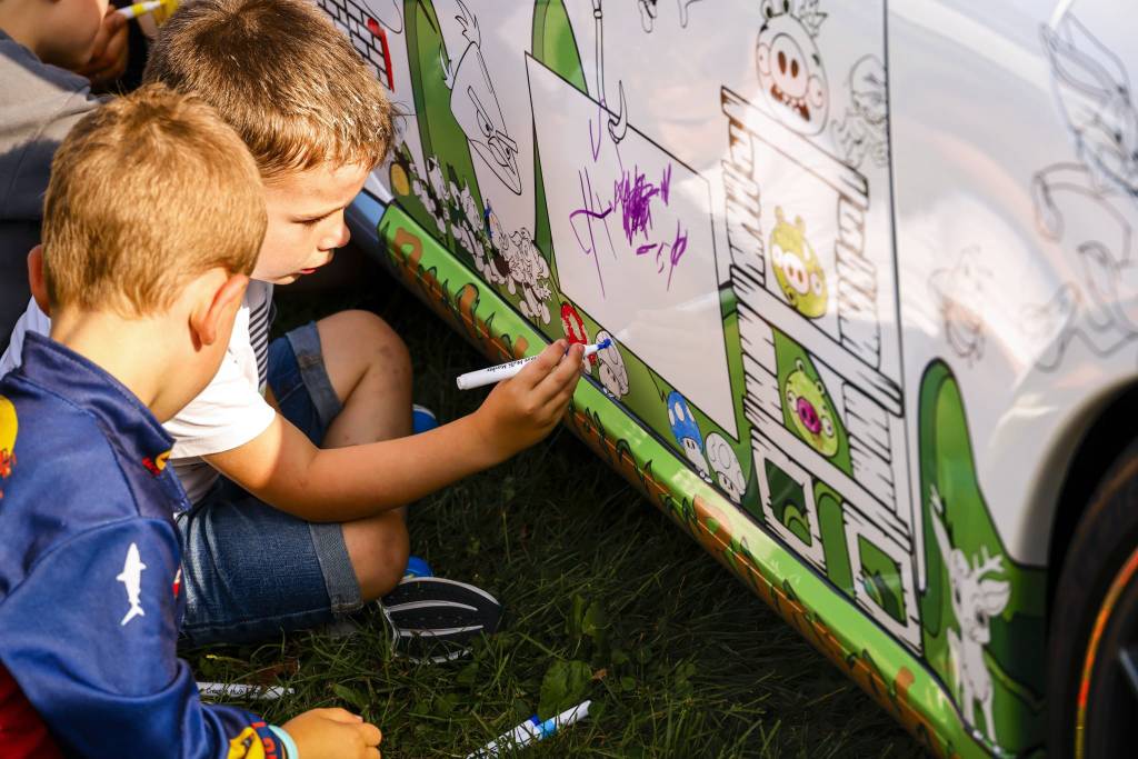 Stichting De Inkleur Porsche, Onthulling en Rally